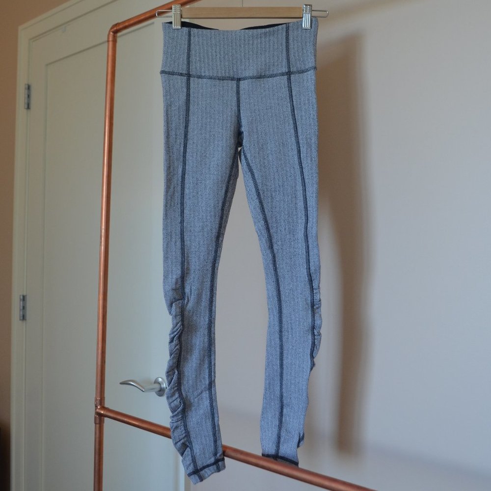 Lululemon Turn Around Tight Ghost Herringbone